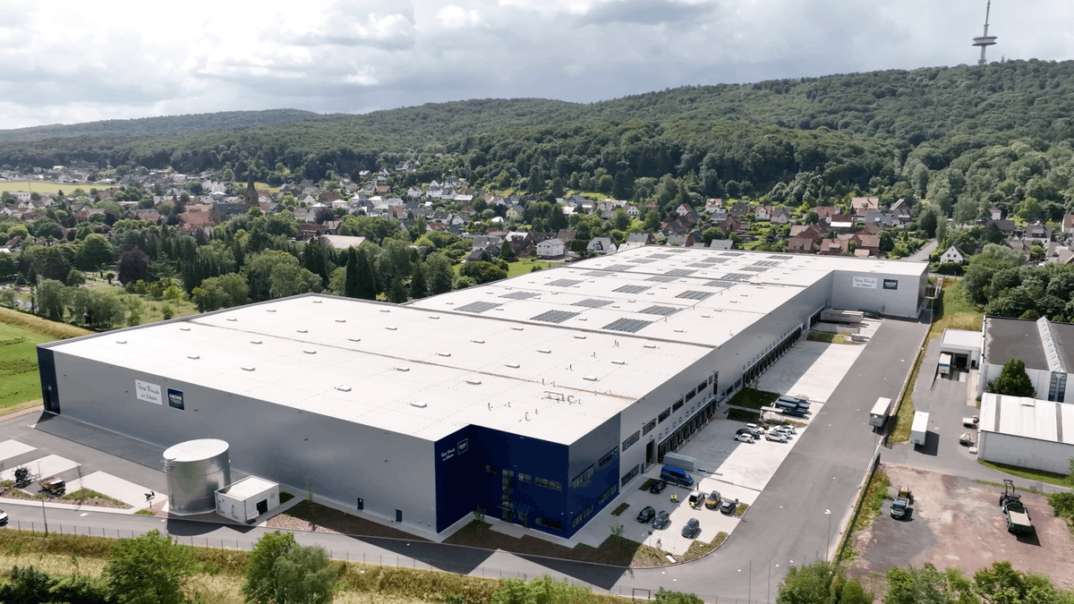 grohe's tweet photo. For perfectly coordinated processes and faster deliveries: By bringing the manufacturing and logistic processes closer together, we can better respond to our #GROHEProfessional customers’ and partners’ needs. #logistics
Read more on #GROHEX https://t.co/faTe1Ruj7U https://t.co/jEkWGYBBIp
