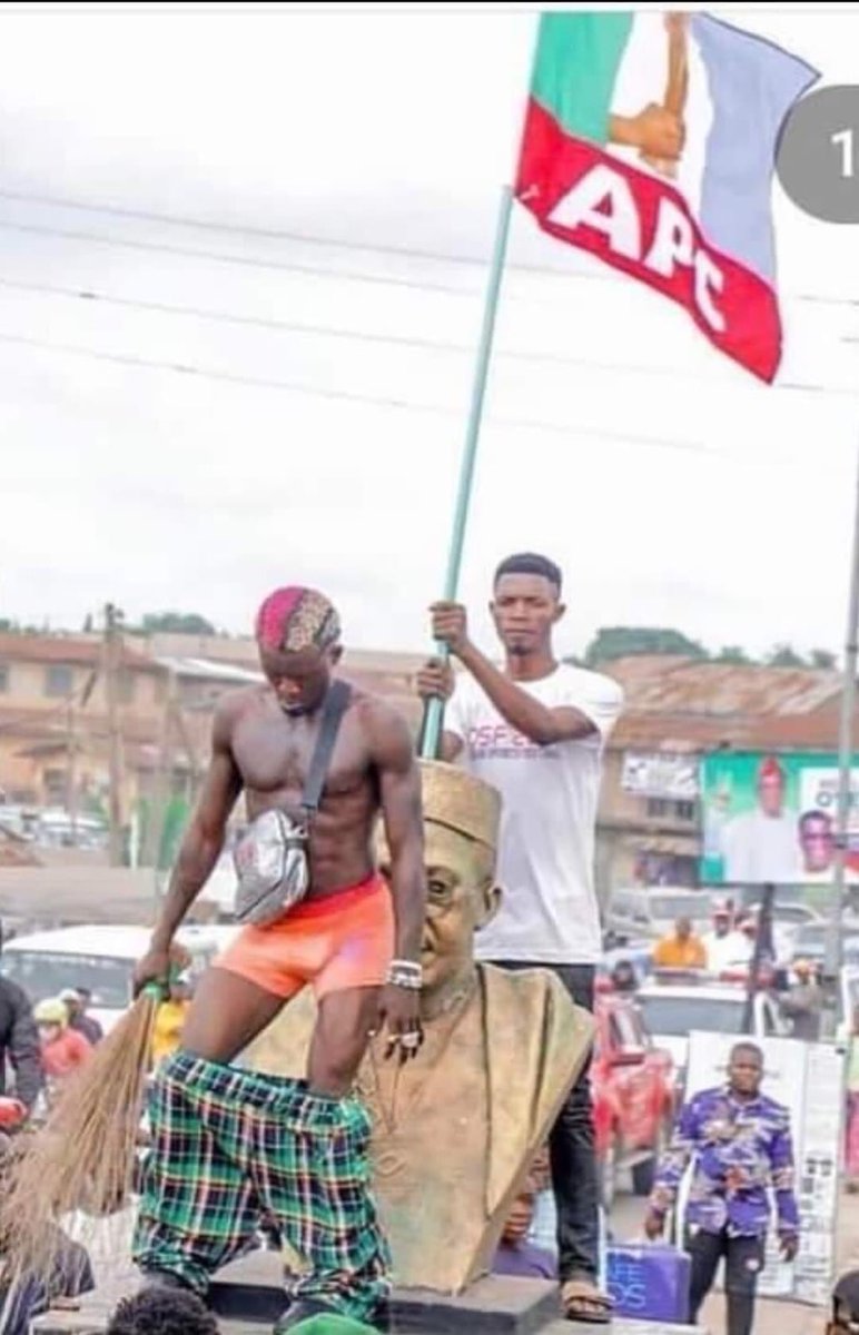 Letter_to_Jack's tweet photo. “Look at me, I introduced free education and free healthcare in the western region. I established the first television station in Africa and I have a University in Osun State named after me. But this is my reward?” https://t.co/1xRnXIsprW