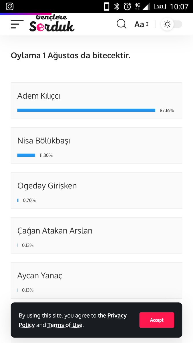 esrelaaa's tweet photo. Gercekten bu kadar her seye bot basacağınıza neden sms atmadınız? https://t.co/udy8RNk9S8 https://t.co/1hpgWrwRuV