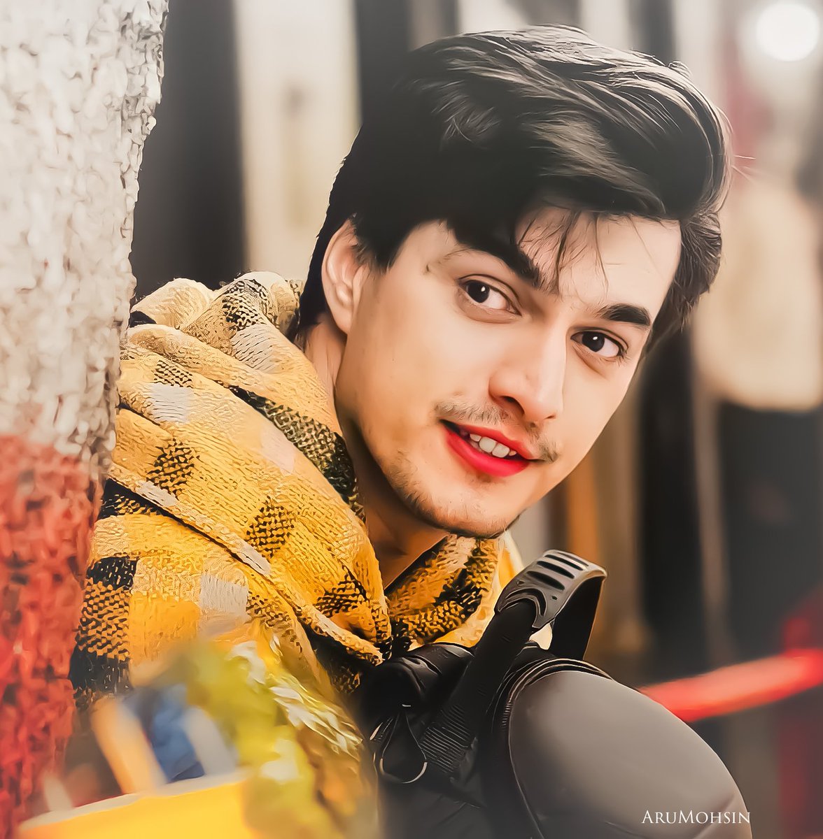 aridhamohsin's tweet photo. His stubble look🥺😍
@momo_mohsin 
#mohsinkhan #DheereDheereTumsePyaarHogaya https://t.co/djLmp4Os4m