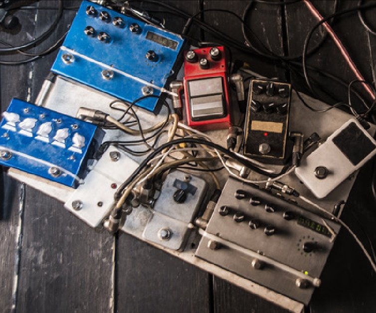 fenceband's tweet photo. what the lads at the gig see vs. what your pedalboard sees https://t.co/8kYXTh06Ye