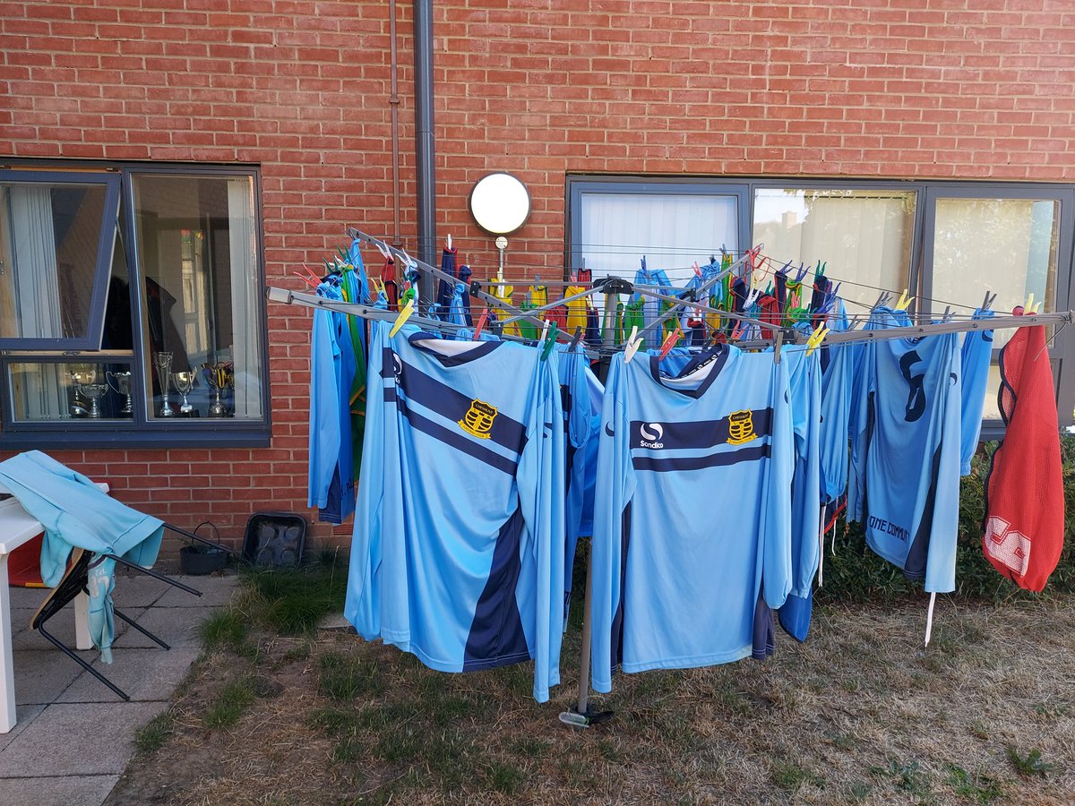 They said run a football team... become Chairman its easy lol... 
<a href="/AmbersInclusive/">Cheshunt Inclusive FC (Youth & Adult)</a> <a href="/cheshuntfcscore/">Cheshunt FC</a> @Cheshuntfcwomen <a href="/Cheshunt_FC/">Cheshunt FC Official</a> <a href="/CheshuntUK/">Cheshunt Herts</a> <a href="/cheshuntwwfc/">Cheshunt Women’s WFC</a>