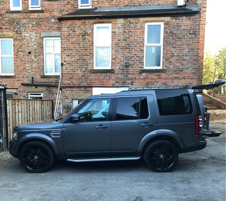 JaMtoka's tweet photo. • Land Rover Discovery 4 HSE
• 3000cc V6 Turbodiesel
• 252bhp/600Nm
• 8-Speed AT
• 4WD + Terrain Response 2 System, 10 Airbags, BA, CC, DSC
• 7 Leather Seats, Sunroof
• Fuel Tank: 82L
• Mileage: 170,600km
• KSh5.85 Million (All-inclusive)
• sales.beyondtarmac@gmail.com https://t.co/Q3JfkLVhyr