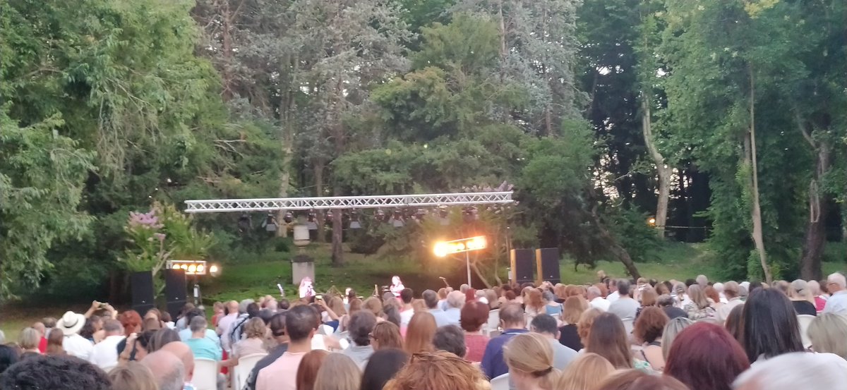 LovingMadrid_'s tweet photo. Esta noche finaliza el ciclo de conciertos gratuitos organizados por la @fundaciongoethe en los jardines reales del Campo del Moro con la actuación de #cellofhell Más info➡️https://t.co/JC63QAKu0e @PatrimNacional #PalacioReal #veranoenMadrid #LovingMadrid https://t.co/ECeoLSJPyq