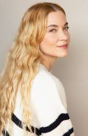 merlinpapin3's tweet photo. .@FredOL69007 On souhaite un Bon Anniversaire à l'actrice #SummerSpiro qui a 34 ans, vue dans la série Westworld et dans les films Swell et Big Legend https://t.co/pUOTEGsbip
