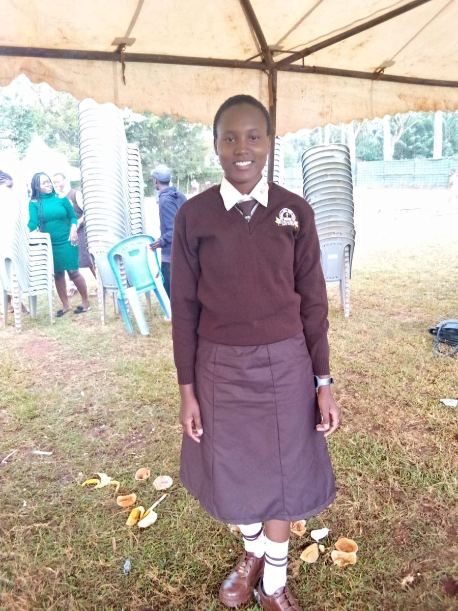 SokoAnalyst's tweet photo. MISSING PERSON:
Name: Charity Anne,
School: Musoli Girls High School -Kakamega.
Contact person Sharon Mercilyne 
Phone Number: 0796351669
Or Asimba Kelvin: 0726039416
Or Marcus Murangiri:+254743068714 https://t.co/wu8b6zTG1S

She got lost on her way to school. Please RT https://t.co/K1sFTVdJjJ