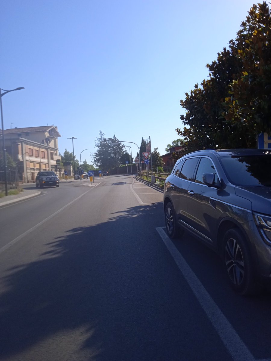 lucananni1010's tweet photo. #HappyFriday dalla #Sabina in bici 🚴🚴#passocorese #termedicretone https://t.co/NJSPstEHin
