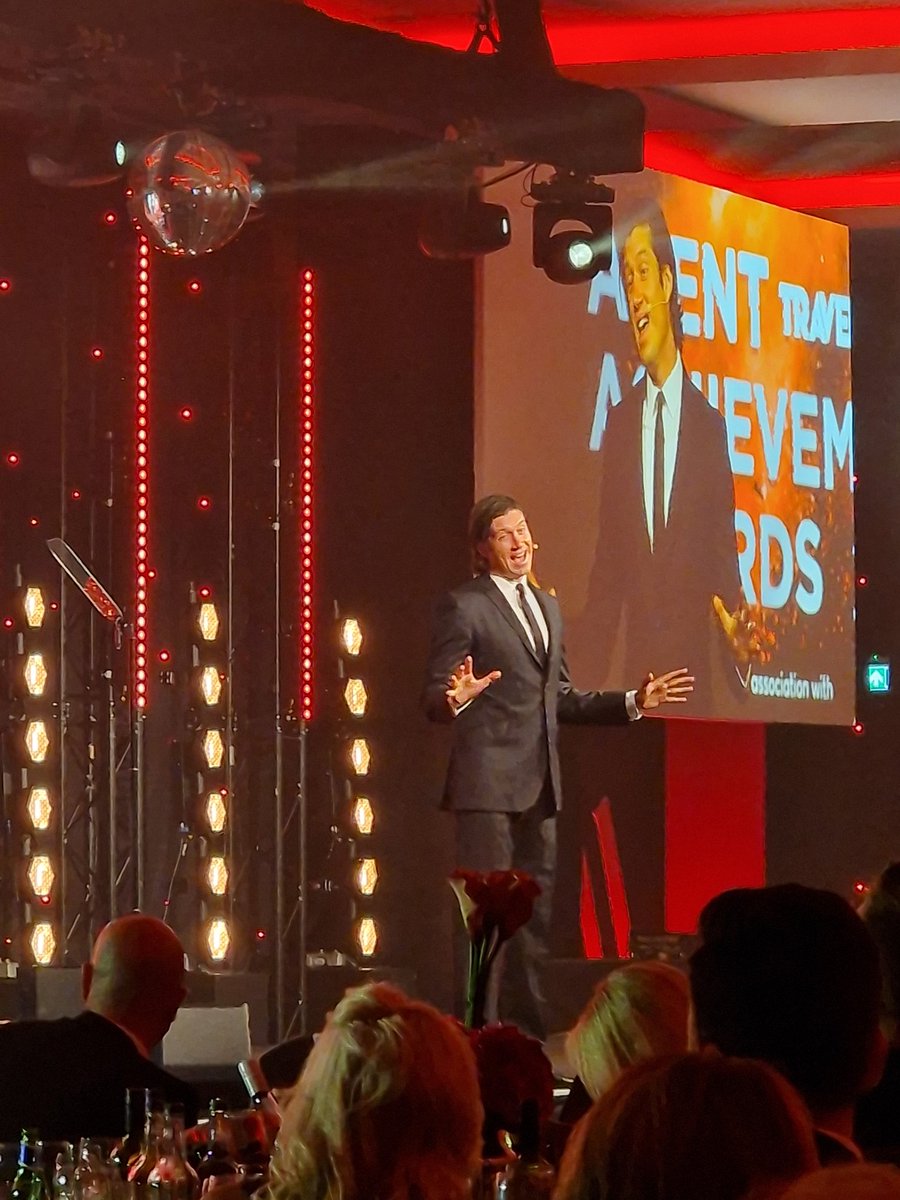 adamjswift's tweet photo. A little 🔥 for an evening of 👔 in #London . Great to spend some time with the @WeGiveUTheWorld team as well as all the other faces I've not seen for a long time.... thanks for hosting me! #magicbreaks #attractionworld #Twaaas https://t.co/8CKWeeqROe