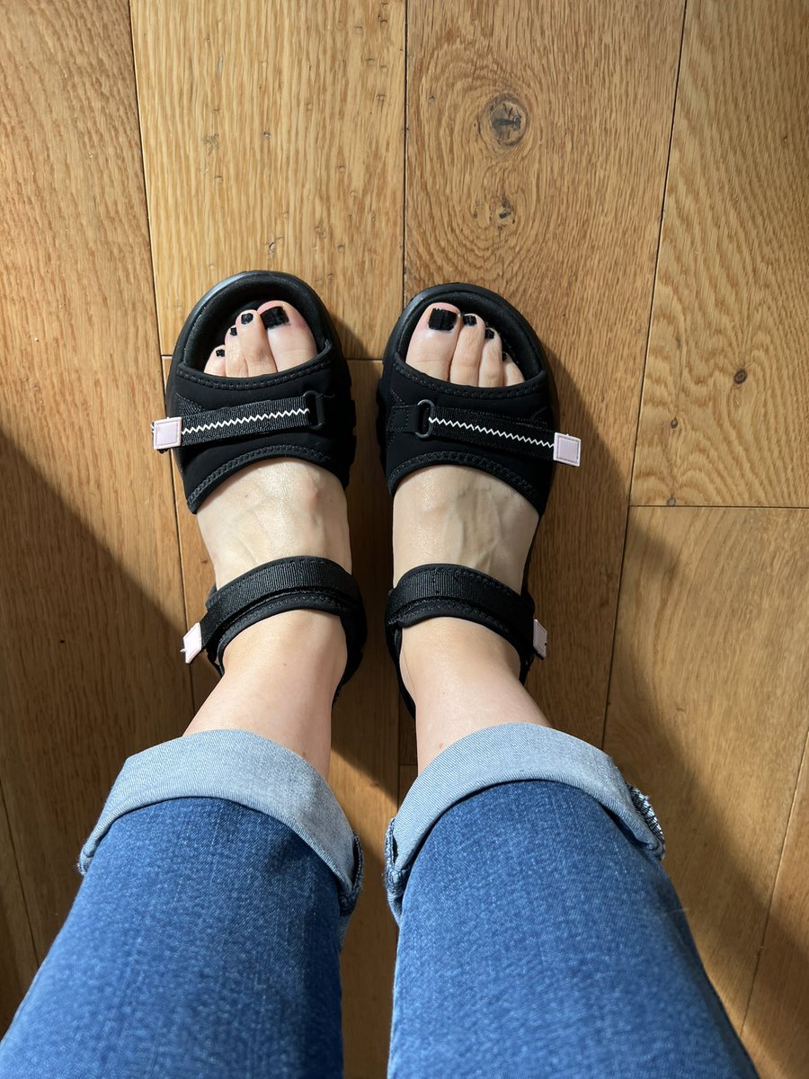 SarahJBurridge's tweet photo. After hearing about sightings of #weaverfish #isleofwight I thought I’d treat myself to some #beachshoes #F&F @Tesco #downwiththekids https://t.co/8yyljUKCbc