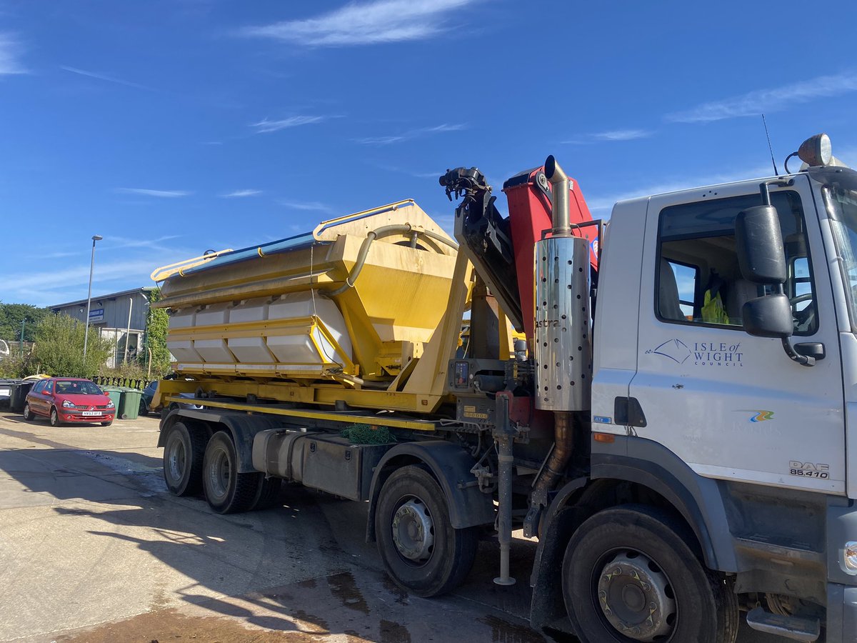 gritterfitter's tweet photo. Getting the big kit out today #giveusagritter #gritter #islandlife #sunshine https://t.co/7z82WNLlPJ