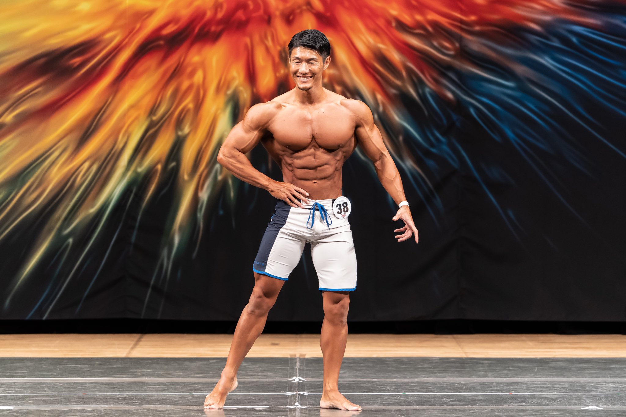 久野圭一 フィジークアスリート 突然ですが自己紹介 トレーナー歴15年 選手や芸能人 など指導させて頂いてます ジム3店舗経営 フィジークという競技でクラス別日本二連覇世界5位 筋トレを愛し筋トレに愛された男 Snsでは怖く見えるかもですが実は優しい