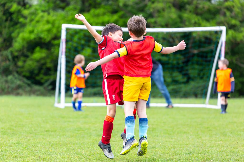 Oxshott Royals FC tweet media