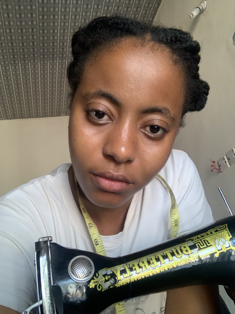 EGodschoice's tweet image. I am a tailor, I will not labour in vain. God abeg oh!#LabourChallenge