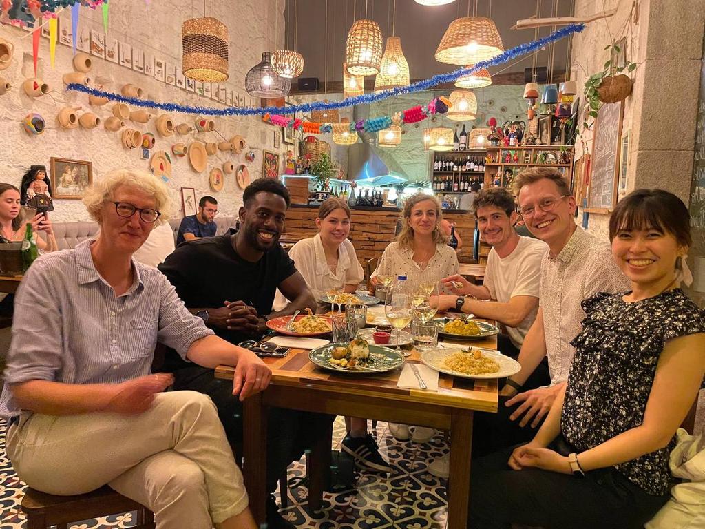 ArseneKanyamib1's tweet photo. I genuinely always loved science but I don't think I would have ever  practiced it effectively or with joy if it wasn't for the people I got to do it with #SSIB2022 #dinnertime #Networking https://t.co/EQkqES4ZRd