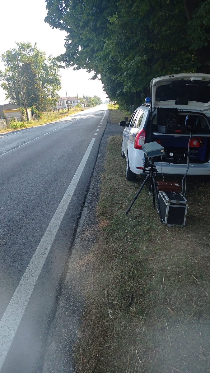 PMTerredargine's tweet photo. #PMTerredargine #Novidimodena #15luglio #Attenzione Si informano gli utenti che è in corso un servizio #autovelox nel territorio di Novi di Modena per la prevenzione e il contrasto della velocità #noncorrere. https://t.co/RxHf8U8XVq