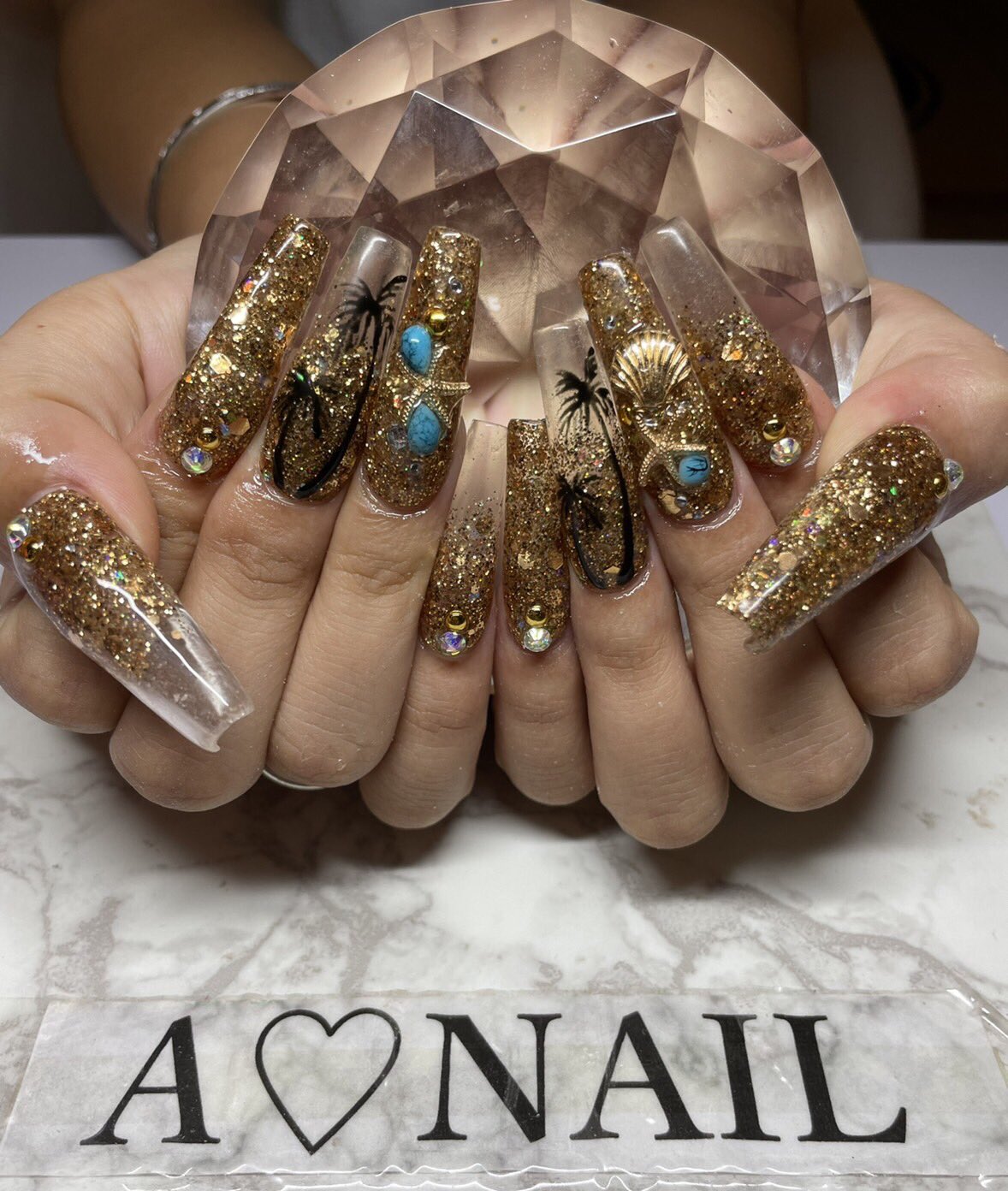 A Nail さやかちゃんネイル スカルプ 本厚 本厚木 南口徒歩5分 本厚木ネイル やり放題 ゴールドラメネイル ヤシの木ネイル 夏パーツネイル Anail T Co 40ecvucyra Twitter