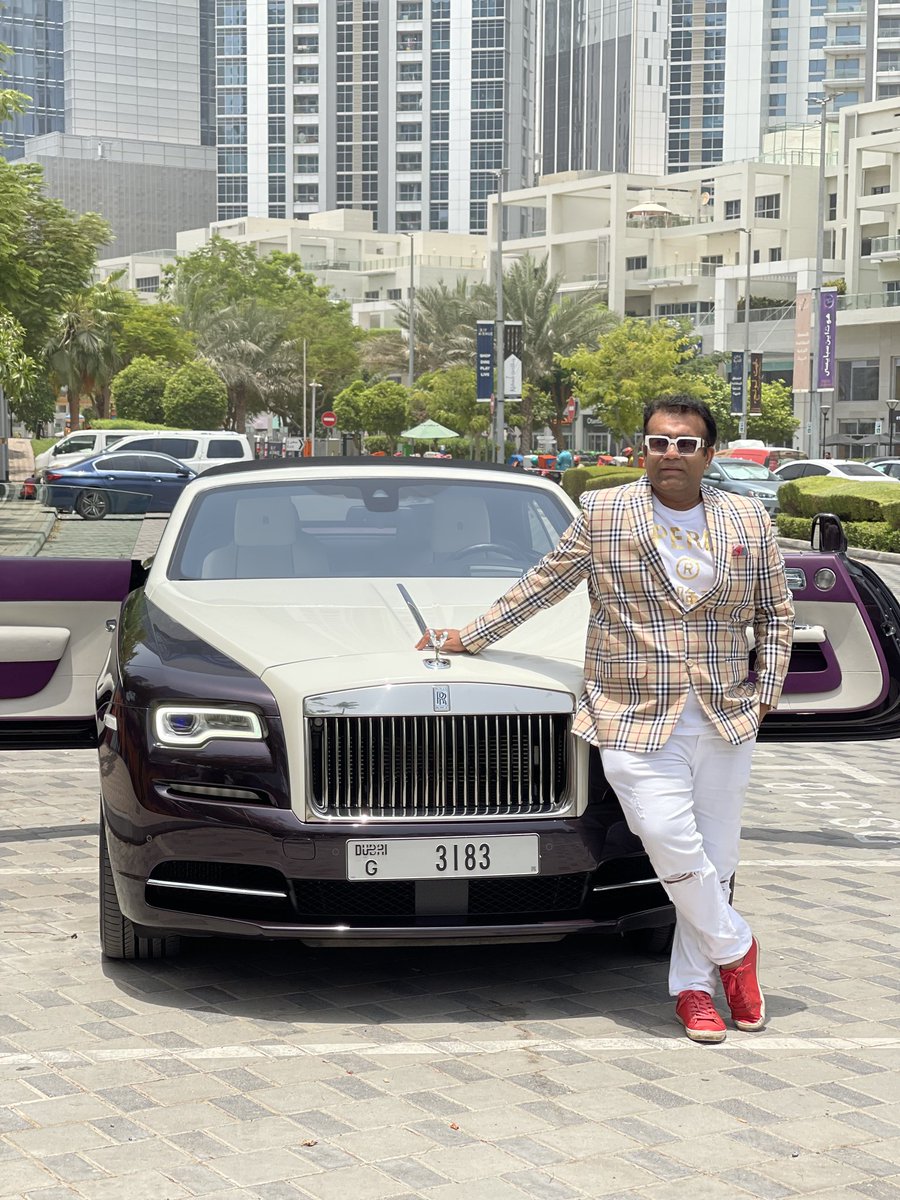 sankhala_darsh's tweet image. Let&apos;s roll over &quot;ROLLS ROYCE&quot;
@rollsroycecars
@RollsRoyceIndia
#darshansankhala #enlightenedbillionaire #lifemanagement #rolbol #restoflifebestoflife
