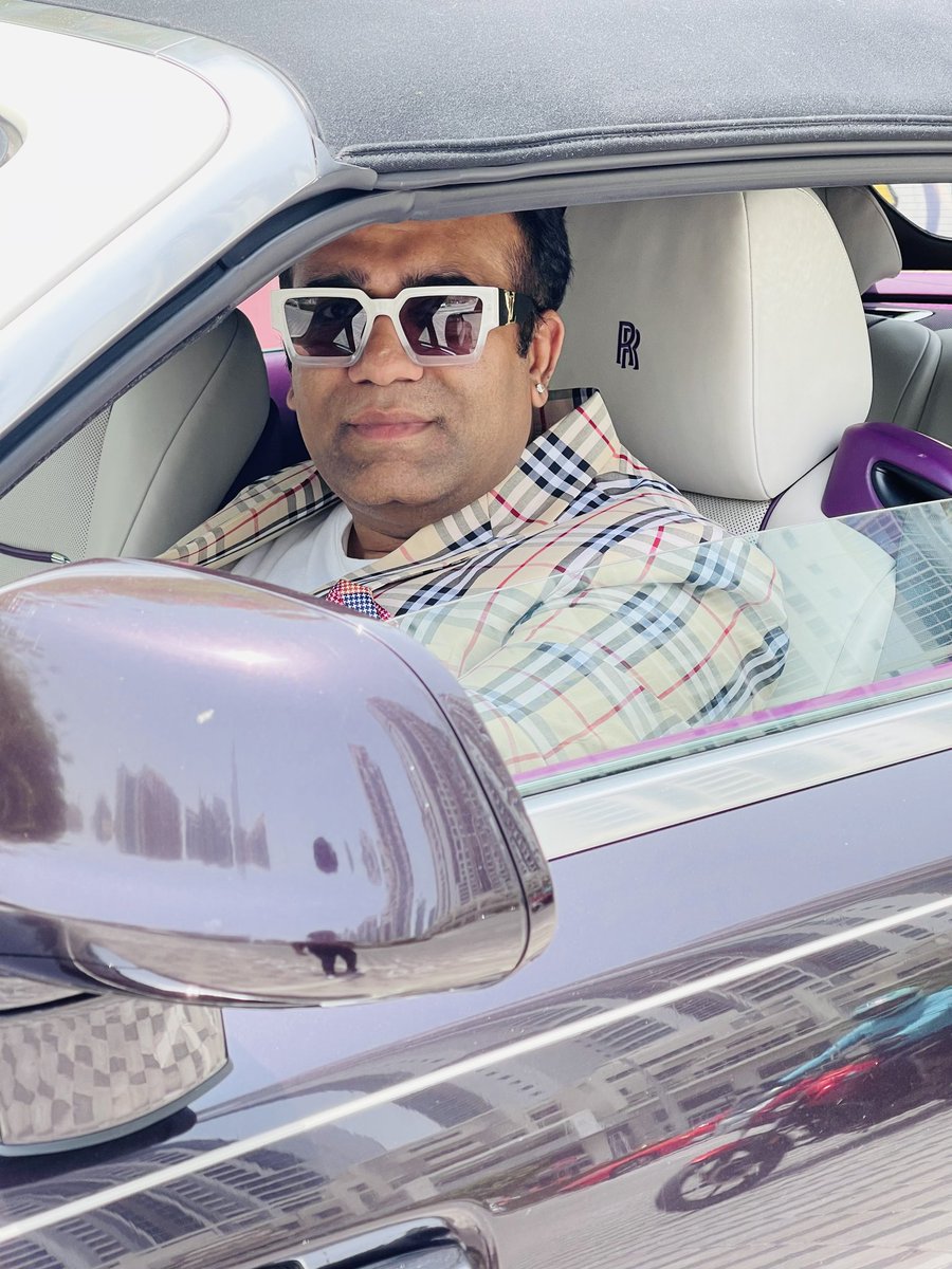 sankhala_darsh's tweet image. Let&apos;s roll over &quot;ROLLS ROYCE&quot;
@rollsroycecars
@RollsRoyceIndia
#darshansankhala #enlightenedbillionaire #lifemanagement #rolbol #restoflifebestoflife