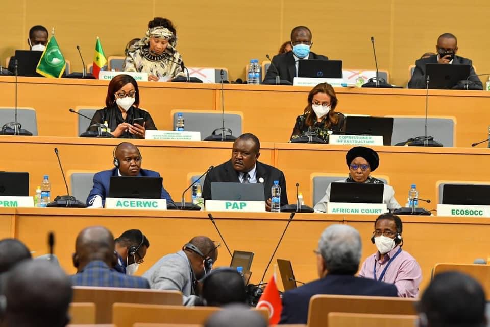 ParlyBuzz's tweet photo. The President of the Pan-African Parliament is already engaging various stakeholders to signal the Pan-African Parliament’s return to full operational capacity and readiness to hit the ground running.
#PanAfricanParliament
#AfricanUnion
#PAPUpdates https://t.co/MxwlOLAHyy