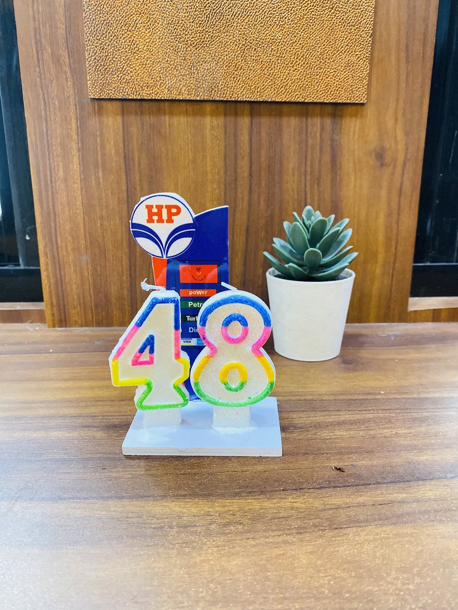 PrashilaMahada1's tweet photo. Saish Petroleum Celebrated 48th Foundation Day today of HPCL, meanwhile Saish Petroleum had a suprise gift to all the lucky customers who's vehicle number has been 48. #HPCLfoundationday #HPCL48th #48gloriousyears @saishpetroleum @HPCL_Mumbai @HPCL @ray_rachna @SnehalG2907 https://t.co/AQDCzOKr3t
