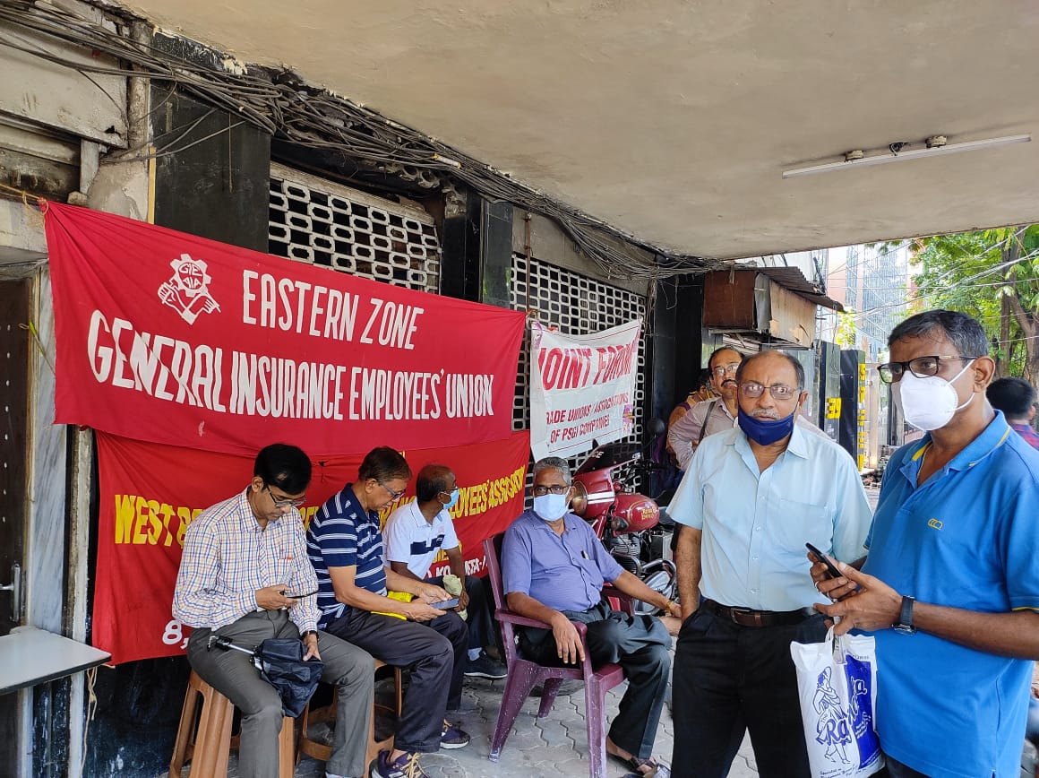 SekharB51025143's tweet photo. #GIPSAWAGEREVISION
#60months
#भीक_नहीं_हक़_है
#जागो_DFS_जागो
#StrikeForDignity @nsitharamanoffc @FinMinIndia @DFS_India @RahulGandhi @SitaramYechury  @salimdotcomrade @anuragshah_ @PTI_News @ZeeBusiness @abpanandatv @Zee24Ghanta @newstime @calcutta_news @bangla_tv9 @GANASHAKTI1 https://t.co/7L0WzikwrJ