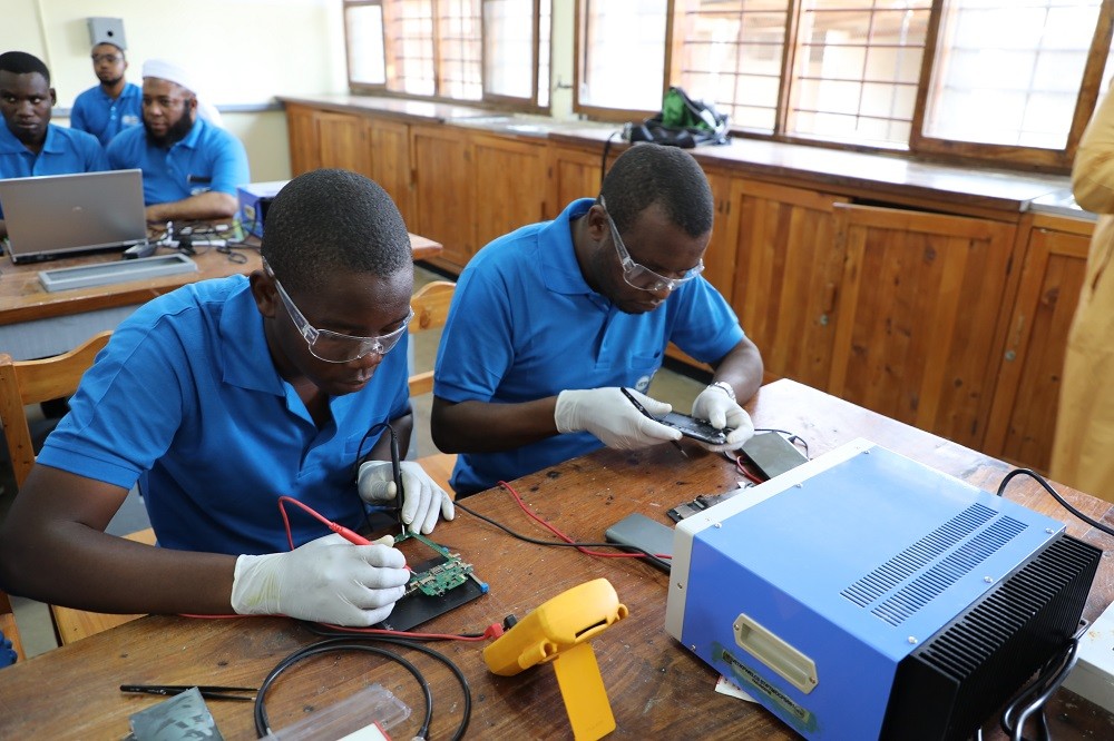 It's World Youth Skills Day!

Today celebrates the strategic importance of equipping young people with skills for employment, decent work, and entrepreneurship.
 
#YouthSkillDay #TVET #SectorSkillsCouncils #SkillsForEmployment #SkillingTanzania #SkillsDevelopment #TPSF