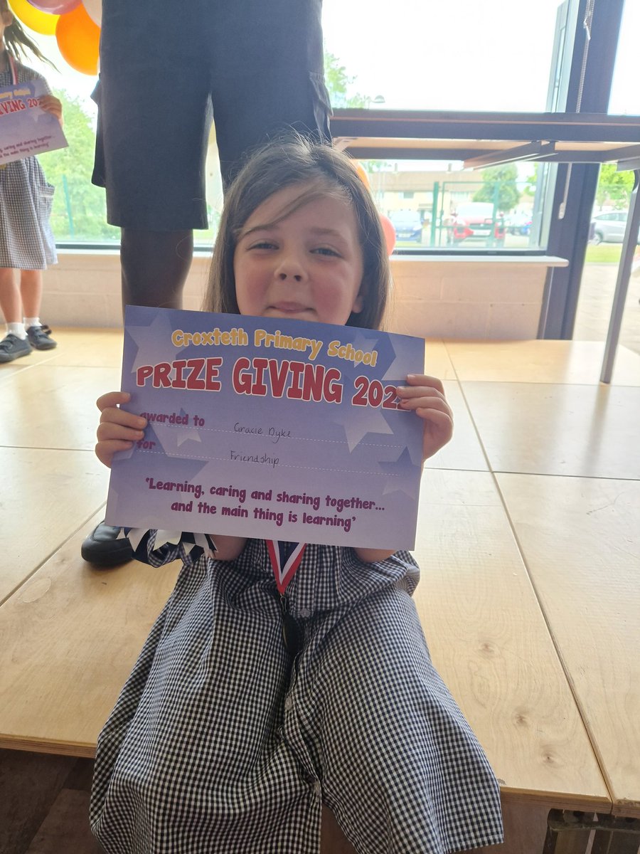 nataliefenlon's tweet photo. So proud of Gracie getting a great report an award and bringing talula home ❤️@Year1PCroxteth https://t.co/nkvfTC0wXw