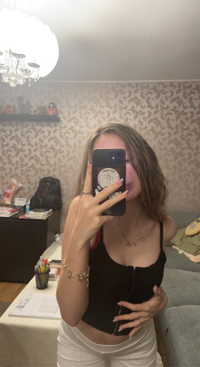 Drückt ab ihr loser, euer Geld gehört mir #scat #moneydom #findom #mmd
#findomme #blackmailing
#homewrecking #blackmail #geldsau
#pay