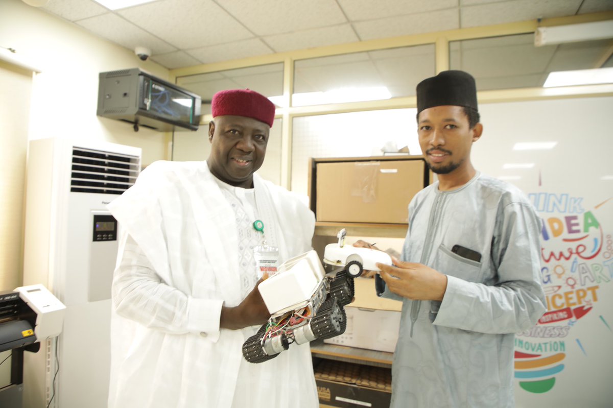 NCAIRNigeria's tweet photo. PICTURES HIGHLIGHT OF THE WEEK.

#ExploreWithNCAIR
 #Innov8WithNCAIR 
#NCAIRNigeria 
#EmergingTech https://t.co/7fsv2ny4ou