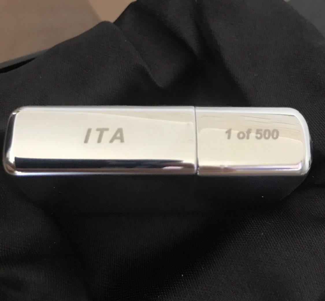 marui_craft's tweet photo. Check out 
1/500 #zippo 75th Anniversary  lighter limited swarovski 2007 Italy unused new
https://t.co/WDQBCNwPRp @eBay https://t.co/fzISht9gYm