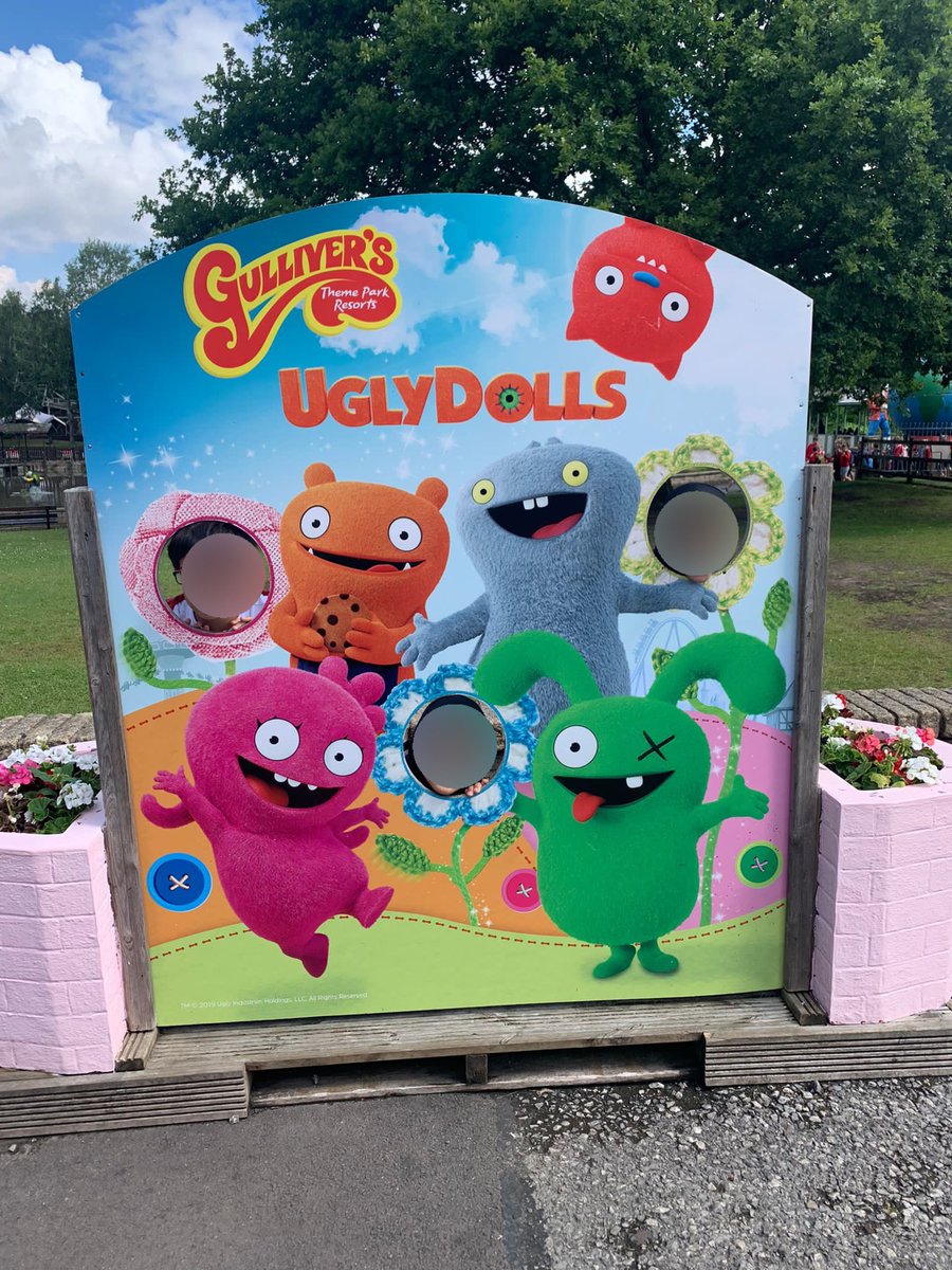 ikhlaasPrimary's tweet photo. Whole school trip to Gulliver’s World Theme Park! Although it was forecast to rain, the weather held up and everyone had a blast! 🎢🎡🎠☀️ #GulliversWorld #SchoolTrip https://t.co/Vd6SQ4rUFY