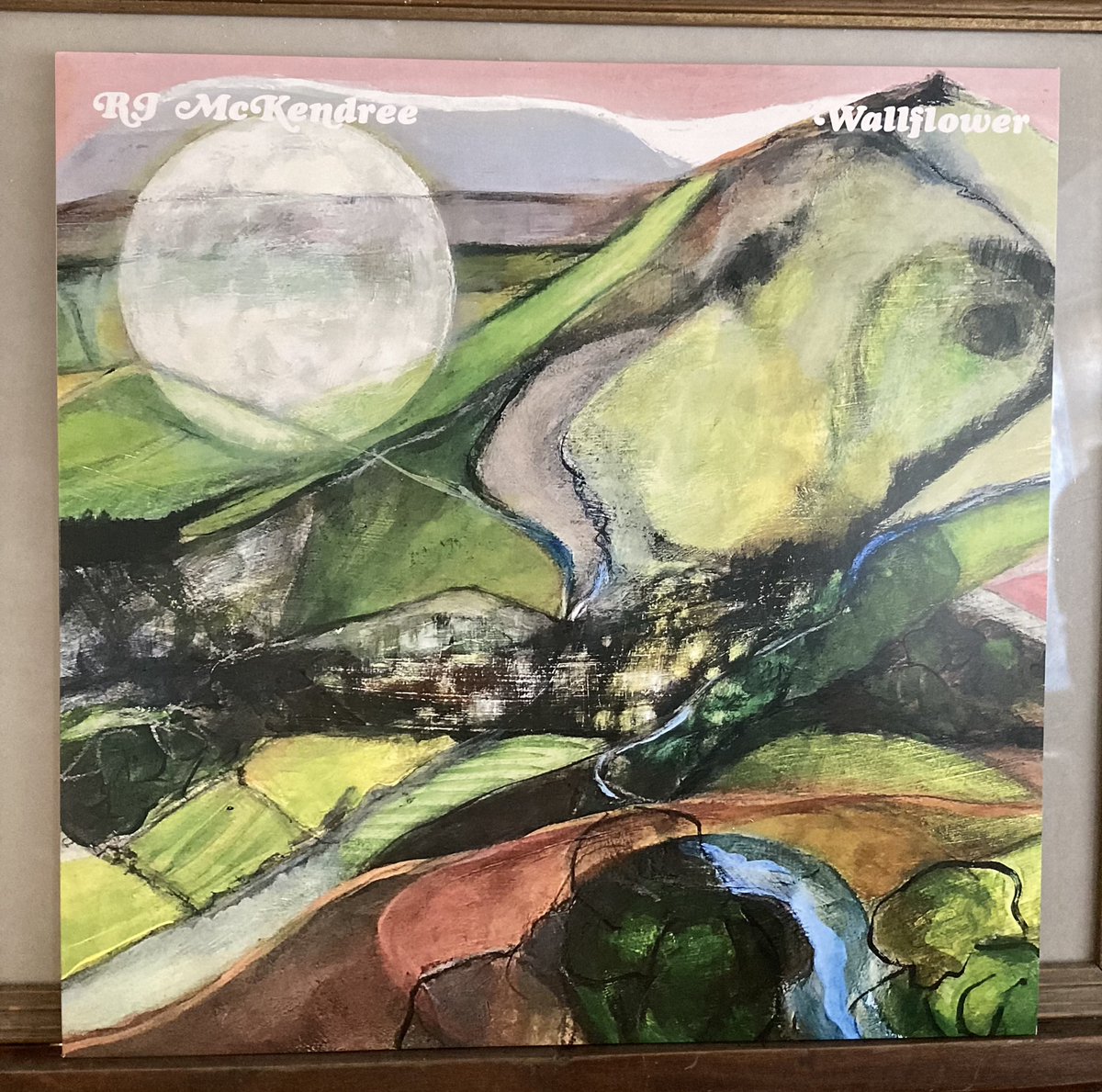 Andr6wMale's tweet photo. Honoured to finally be in possession of one of these, signed by Will and RJ. #WillNeverSell @cox_tom @dimorphodons @Handofglory https://t.co/tIulYP5oXa