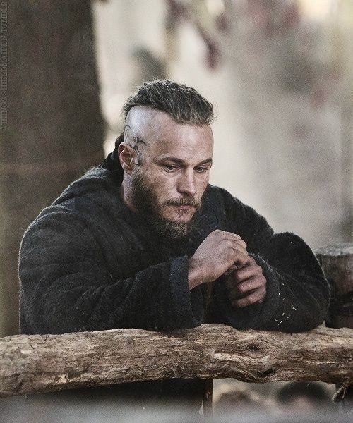 Happy birthday , travis fimmel .

vikings | ragnar lothbrok 