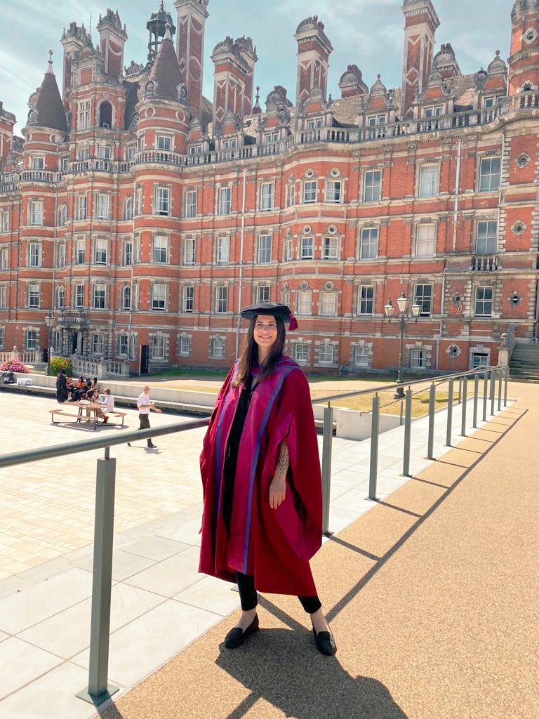 mary_steinbrech's tweet photo. Had a blast graduating yesterday. Lovely to see everybody and to be back at Royal Holloway for a bit. #PhDone #graduation 
@nicklhardwick2 https://t.co/pNfHiLNlyj