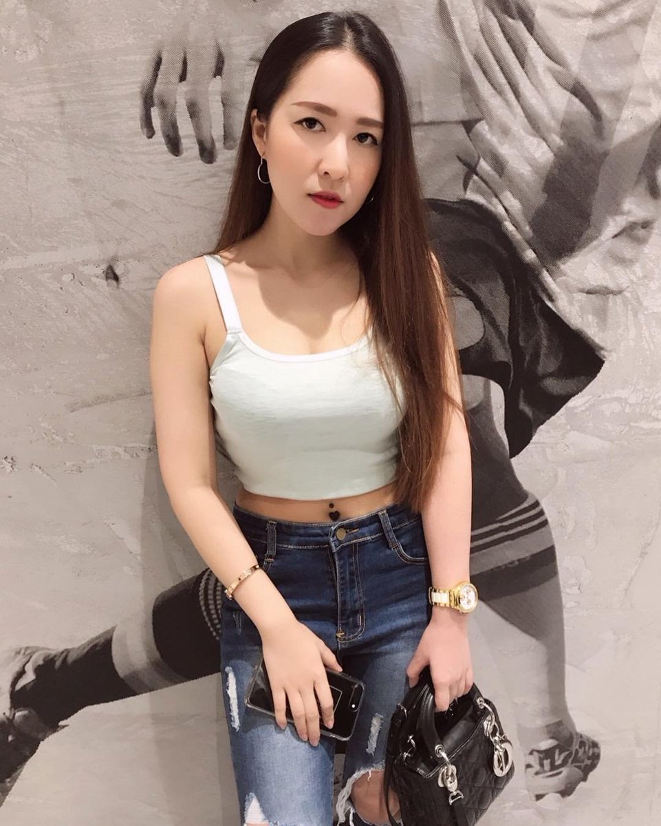 nellydalus's tweet photo. A new day, a new starting point, one day a week, Friday is here, today's new style, a lot of clothes, don't miss it when you pass by. https://t.co/IfY2gLFnS0