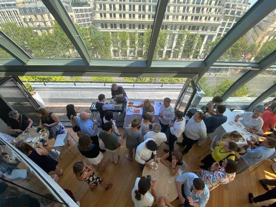Un bel événement pour le défilé du 14 Juillet avec nos membres du Club et invités.