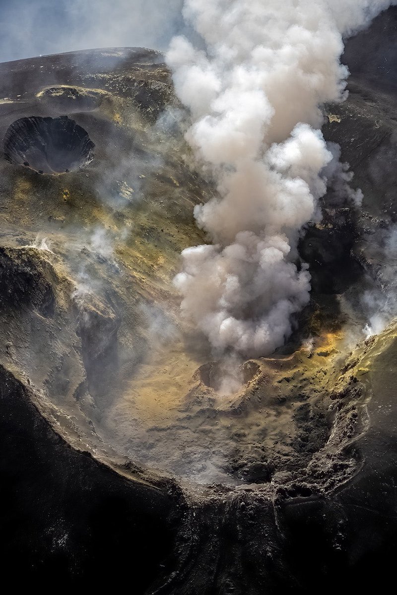Nikon School-Workshop di fotografia aerea sull’Etna-Crateri Sommitali <a href="/EtnaExperience/">Etna Experience</a> <a href="/INGVvulcani/">INGVvulcani</a> <a href="/Italia/">Italia.it</a> <a href="/PFotografica/">passione_fotografica</a> <a href="/NikonProEurope/">Nikon Pro</a> <a href="/EtnailVulcano/">Etna il Vulcano</a> <a href="/NikonEurope/">NikonEurope</a> @AIVulcan <a href="/castelliditalia/">Castelli d'Italia</a> <a href="/mundolandscapes/">World Landscapes</a> <a href="/UKAerialPhotos/">UK AerialPhotography</a> <a href="/AerialPhotoPro/">AerialPhotographyPro</a>