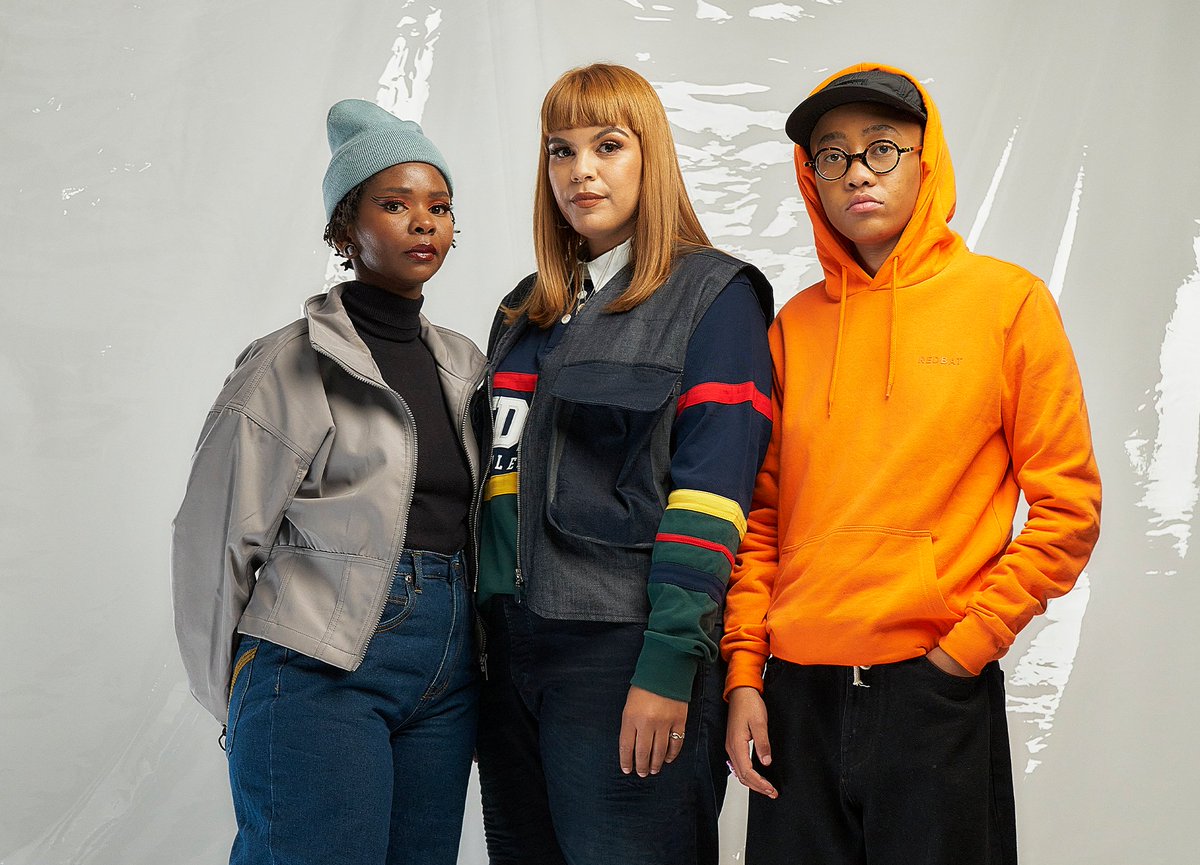 sportsceneSA's tweet photo. Win R50k & collab on the next #RedbatPosse capsule by entering the #RedbatPosse comp. A platform for women, created by women.
Enter:
1. Submit a sketch of your design & a mood-board to support.
2. Email submission to: me@redbatposse.co.za with the ref: RedbatPosse3 https://t.co/N18x5K0aC1