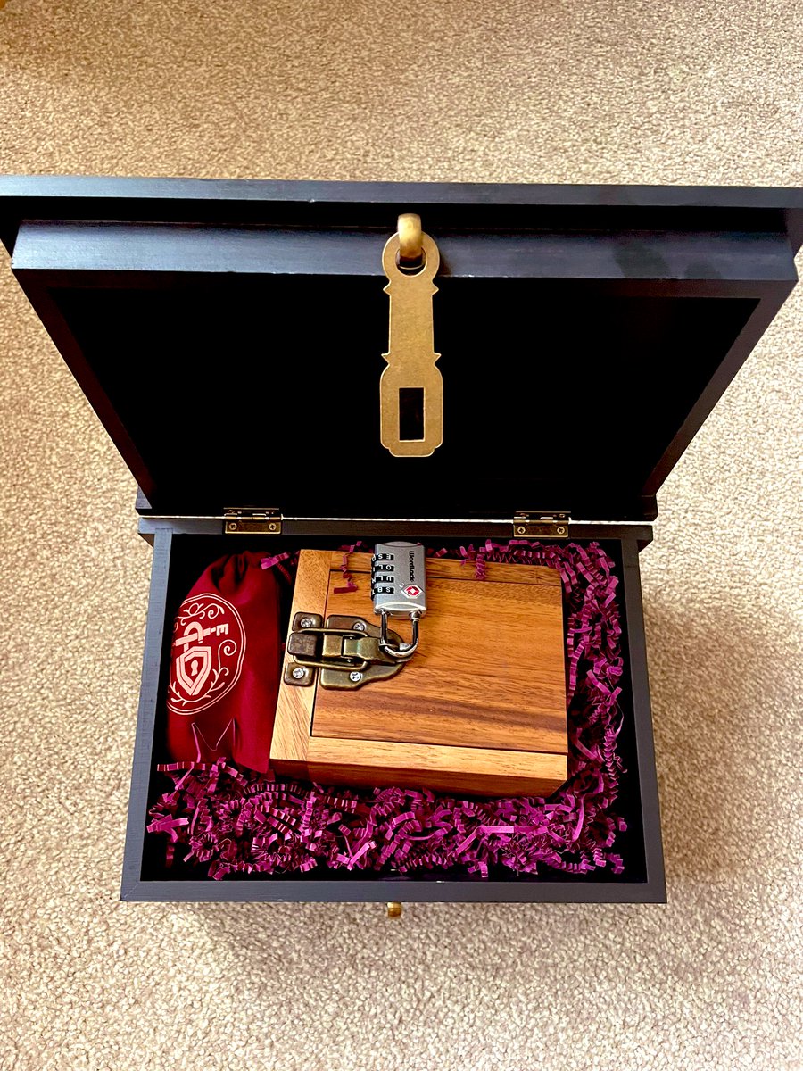 DiHutchinson's tweet photo. Where does this mystery go? #EscapeAcademy #gamedev #videogames #iam8bit #skyboundgames #coincrew https://t.co/2RYsQW8idJ