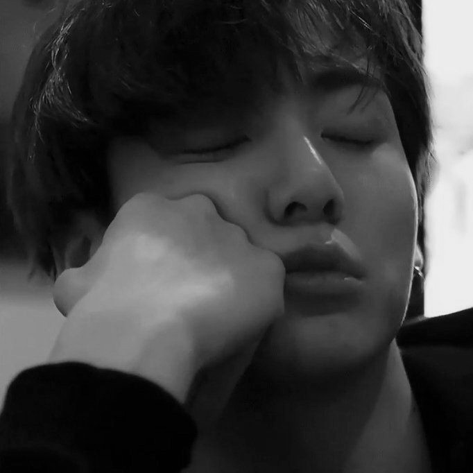 Roocap1's tweet image. Buen día familia!! Que así estoy pero con #JackInTheBox  de fondo.🤭
Al trabajo! Tengan una hermosa mañana 😘💜

PD les dejo las metas de Tae también. No se olviden de pasarse por sus trabajos

#StreamFor_V
#StreamJackInTheBox
@BTS_twt