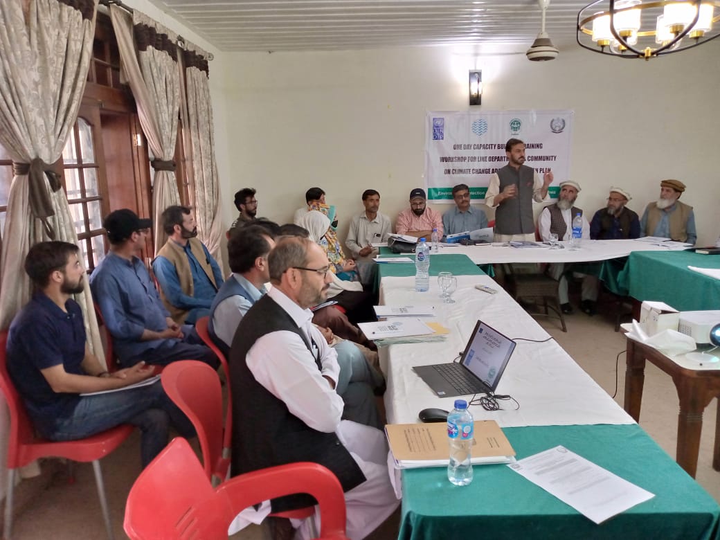 FEWDKPGovt's tweet photo. Awareness training given to the official of Line Departments & reps of Community on #ClimateChange Adaptation Action Plan held at Booni 9n July 14th, District Upper #Chitral. Additional Secretary #FEWD Minhas Udding chaired the training session.
#KPForest https://t.co/vBozzfBDPf