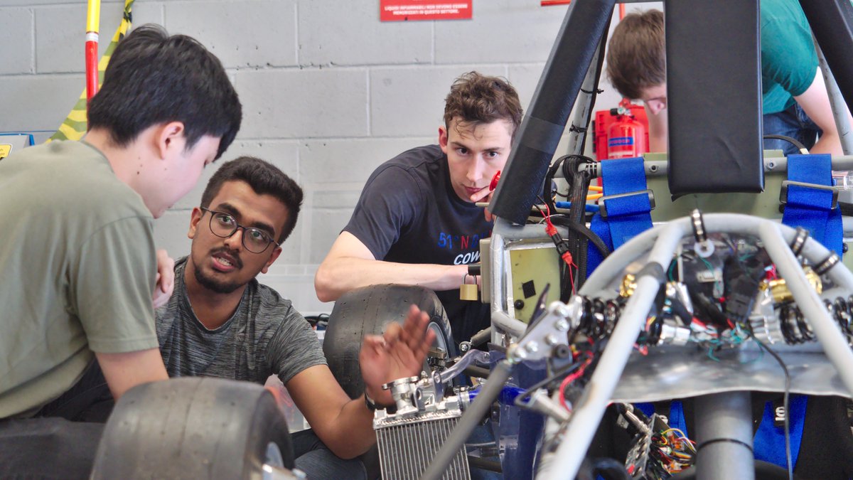 UniofOxford's tweet photo. 🏎 | @oxforduniracing joined teams from around the world to take part in the IMechE Formula Student competition at the famous @SilverstoneUK race track.

The group, made up of 50 Oxford students, entered with their first ever electric car.

More info ➡️ https://t.co/FCPbPFyLTe https://t.co/W6Aw6iOYBi