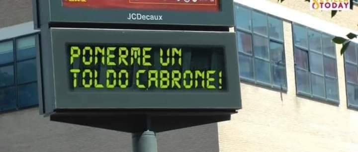 Cuando en Sevilla estás a 50°C, encargaste una pérgola en <a href="/leroymerlin_es/">leroymerlin_es</a> en abril y aún no la han traído... ¿A qué esperáis? ¿no es ya suficiente espera desde abril? #painviernonohacefalta 🥵🥵🥵