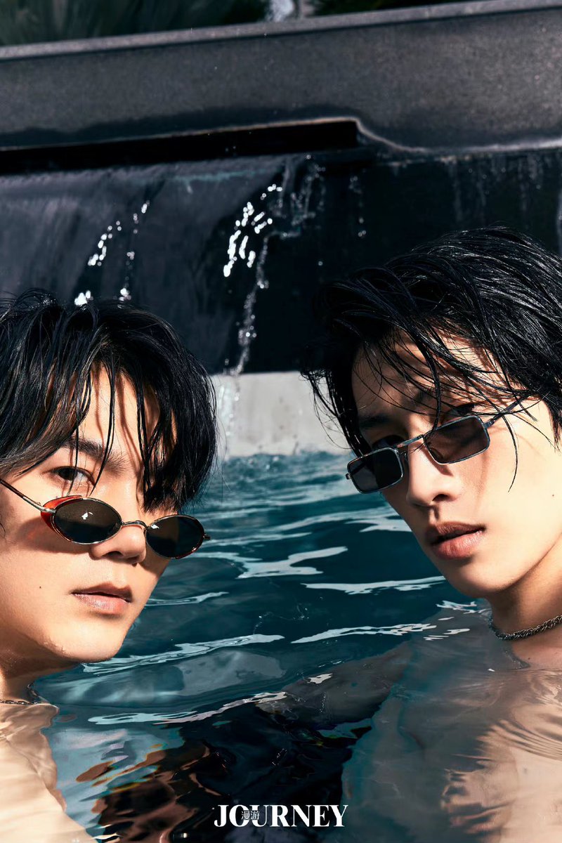 hojimato's tweet photo. ใครคิดคอนเซปถ่ายรูปในสระน้ำวะ รู้ไหมมันดี!!!!! มันเลิศ มันปัง มันเยี่ยมยอด มันสุดยอดมาก อวยยศตลอดไป 
#ไบเบิ้ลบิว 
#BibleBuild https://t.co/GfaUNCzq2C
