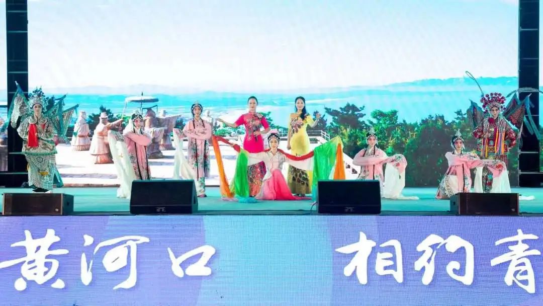 QingdaoWCNA's tweet photo. #Qingdao West Coast New Area held a cultural tourism promotional event in Dongying on July 13, further promoting the district’s image through introduction, videos, exhibitions and performances and deepening exchange and cooperation in cultural tourism in #YRD. #QingdaoWCNA https://t.co/MDExItQCWe