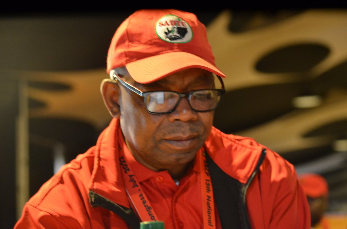 COSATU General Secretary, Comrade Bheki Ntshalintshali, at the SACP 15th National Congress today.  #SACPCongress2022 #SACPNationalCongress2022 #SACP15NationalCongress #SACP15thCongress
