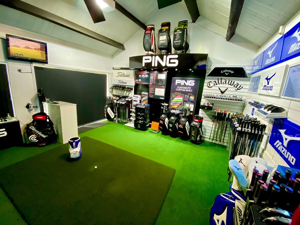 houseofgolf's tweet photo. 💥TOUR LEVEL CUSTOM FITTING💥

We have hugely upgraded our custom fitting matrix and can now offer over 1000 combinations!

A mix of standard stock shafts and custom upcharge options, from the leading club and shaft manufacturers, can all be tried in our custom fitting sessions. https://t.co/VWoGZLG3d1