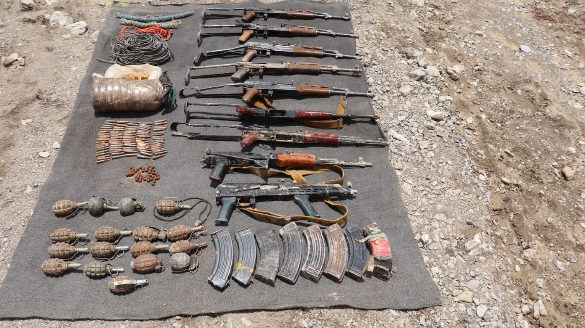 MujeebAhmed99's tweet photo. Quetta 
Operation Hot Pursuit completed in  ziarat Nallah Mangi dam area
7 more terrorist of banned #BLA involve in shahadat of Col Laeeq killed huge cache of Arms ammunition explosive recovered 
#DHAQuetta
#BALOCHISTAN 
#ColLaeeq https://t.co/iJA1BUi9f5