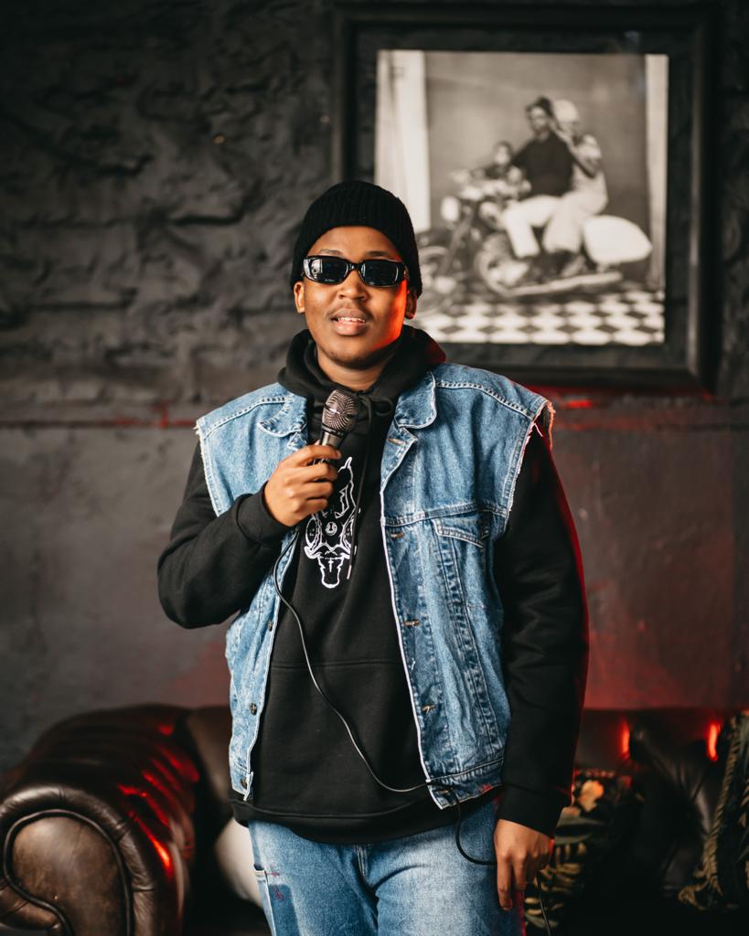 SkaftinLB's tweet photo. Here are links to today's episode of #TheWeekendCrossover with @UnclePartyPaulo and myself. And our special guest for today's show is @ntatao__. Definitely looking forward to this one
Twitter :https://t.co/VghlTmDiXO
Instagram: https://t.co/Nd7I2INoNZ https://t.co/GvmvEzGf3p