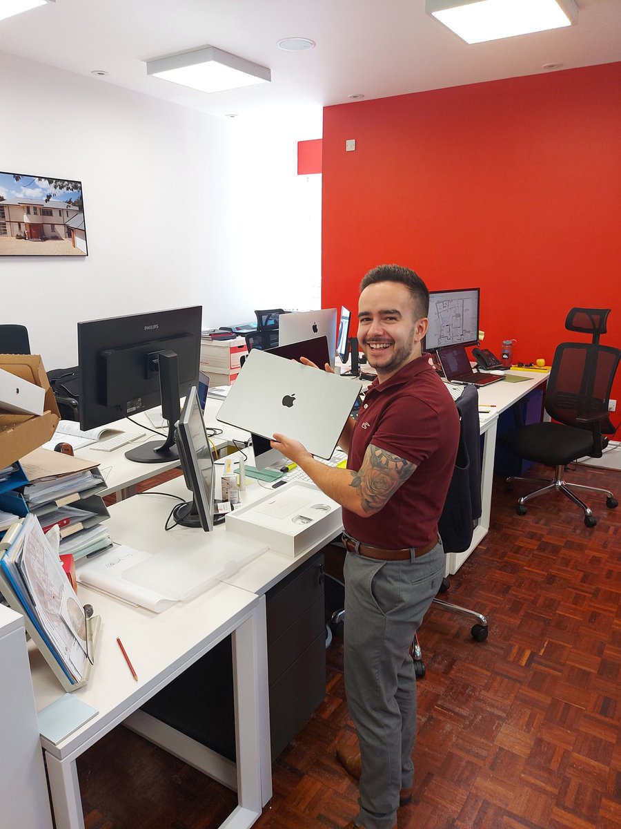 _Mark_Kemp's tweet photo. Ben is very happy to finally get his new laptop! Now we can expect even better 3d visuals for our projects ⁦@PlaceArchLtd⁩ #architect #macbook #archicad https://t.co/kWQ63WIRf7